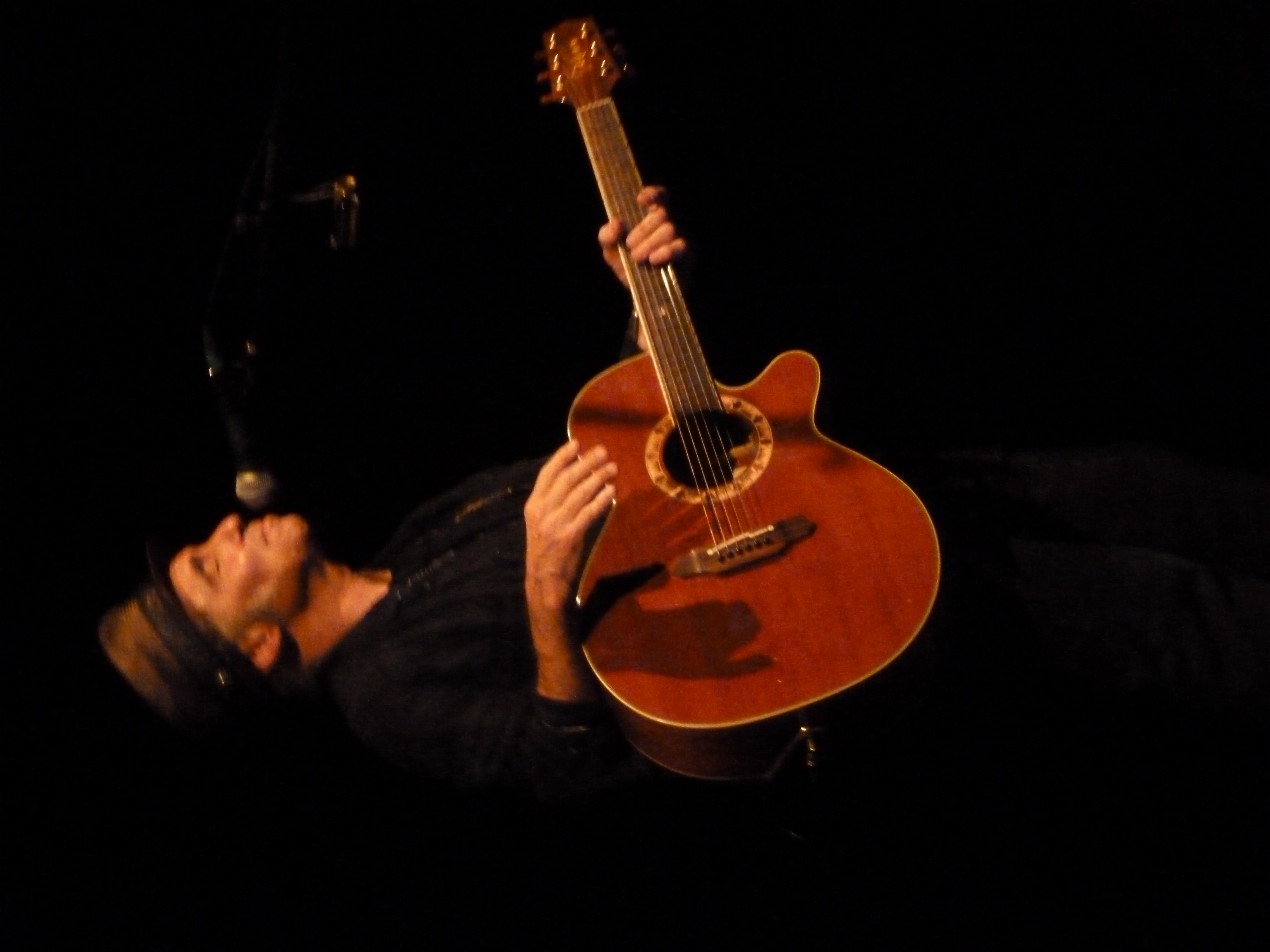 NilsLofgren2015-11-02VicarStreetDublinIreland (16).JPG